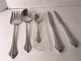 Oneida Bancroft  Fortune Glossy Flatware Serving Fork Spoon Sugar Knives 5 Piece - £16.59 GBP