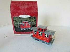 Hallmark Ornament Yuletide Central Tin Caboose 1998 5TH In Series Lot D - £5.61 GBP