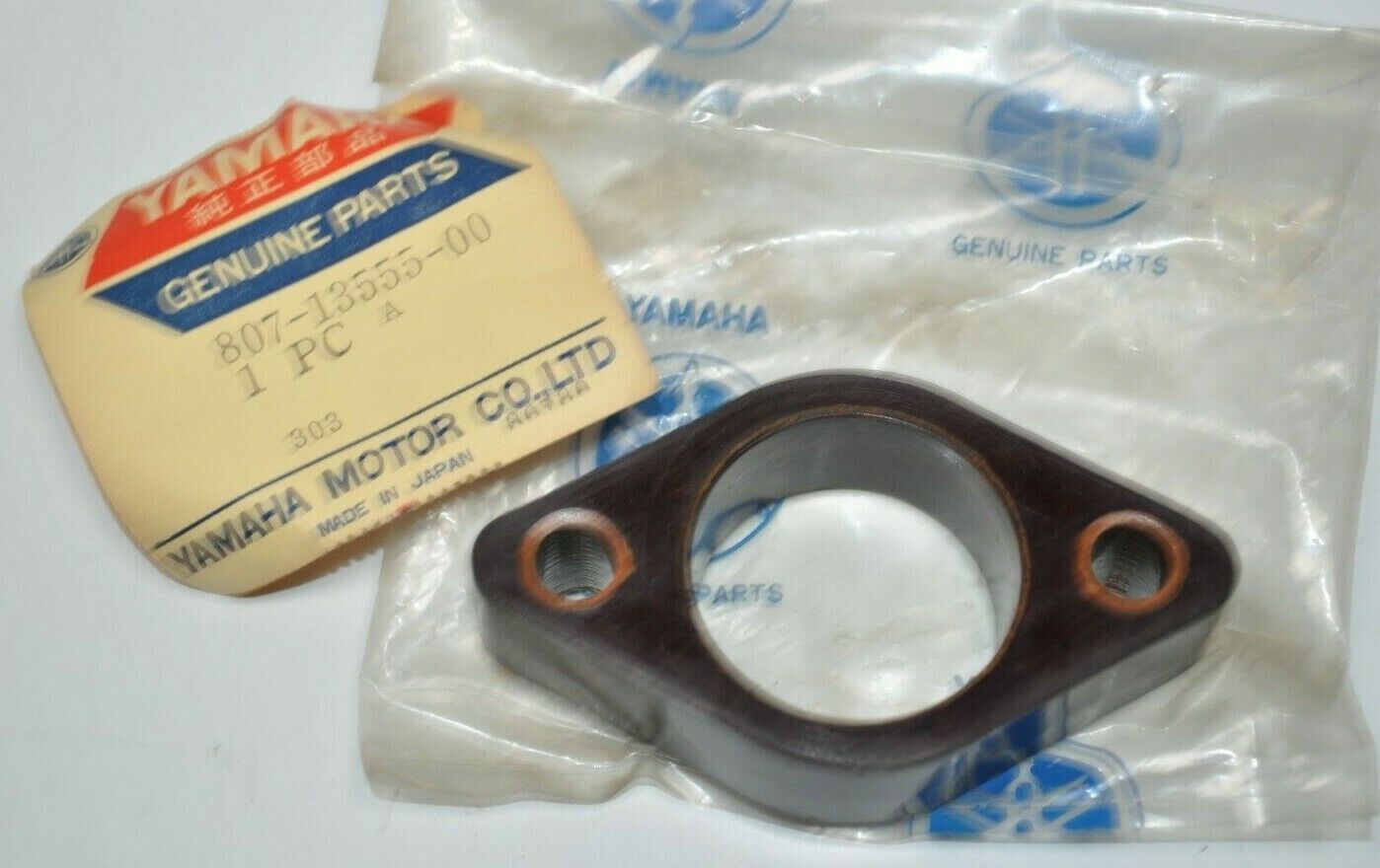 NOS YAMAHA  INTAKE MANIFOLD 807-13555-00-00  / SL396 GP396 SS433 SS396 - $41.57