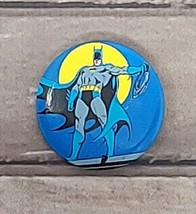 Batman Pinback Button VTG 1982 DC Comics Blue Grey Super Hero Yellow Moon - £3.39 GBP