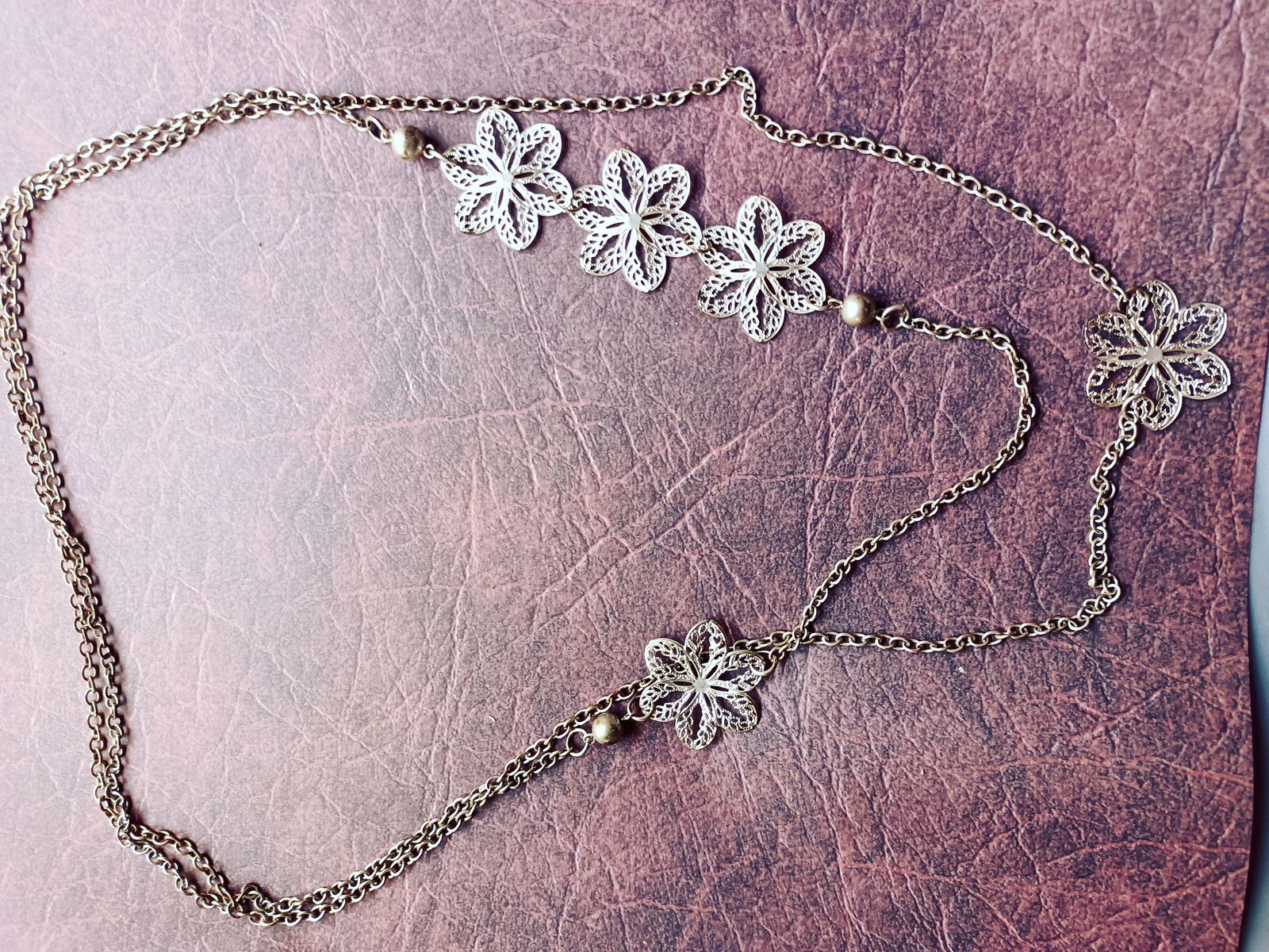 Silver Flower Double chain neckless - $15.25