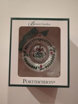 Portmeirion Bontanic Garden Mistletoe Wreath Ornament Green Bow In Box  - $37.99