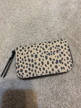 Light cheetah print zip wallet purse 6 x 3 x 1 inch Free Shipping - £9.64 GBP