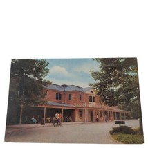 Postcard Williamsburg Lodge Williamsburg Virginia Chrome Unposted - $6.92