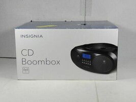 Insignia NS-B4111 CD / CD-RW Playback/ AM FM Radio / CD-R Playback Boombox - £18.37 GBP