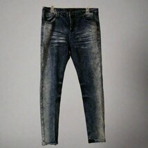 Dark Wash Skinny Jeans for Men - $275.63 MXN