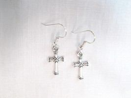 ROPE POLE CROSS CRISS CROSS CENTER DANGLE DROP CHARMS CHRISTIAN WIRE EAR... - $6.99 CAD