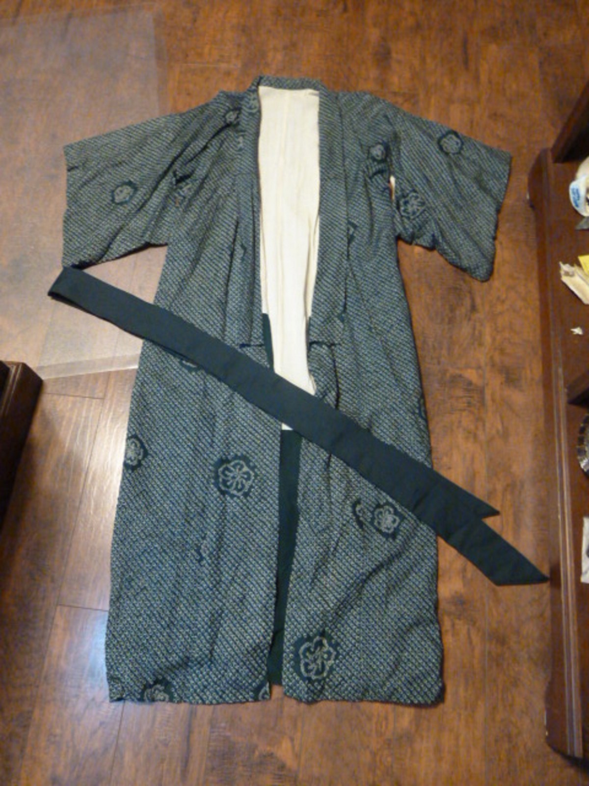 CL-KIM-4) Pre WWII vintage long dark green off white circles Kimono L/XL design Item image 2