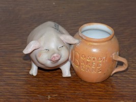 Vintage Boston Baked Beans Ceramic Pig Scratch My Back Match Holder - $1,006.67 MXN