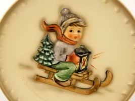 &quot;Ride Into Christmas&quot; 1975 Hummel 5th Annual Collector Plate, w/Box #PLT-315 - £15.32 GBP