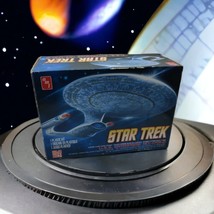 2012 AMT Star Trek U.S.S. Enterprise NCC-1701-D Model Kit Pre-owned Collectable - £42.04 GBP
