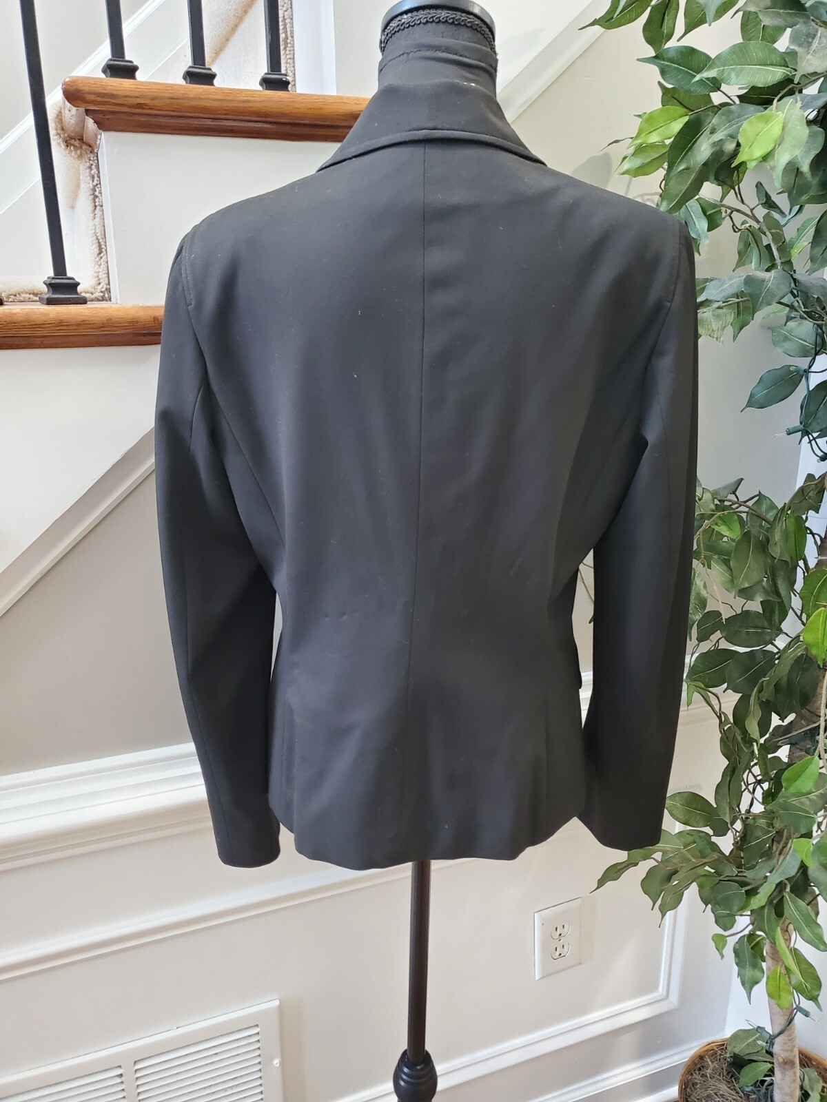 Nine West Women's Black Polyester & Rayon Long Sleeve Three Button Blazer 10 Item image 6