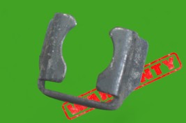 2001-2007 caravan pacifica town &amp; country fuel injector CLIP HOLDER LOCK - $14.00