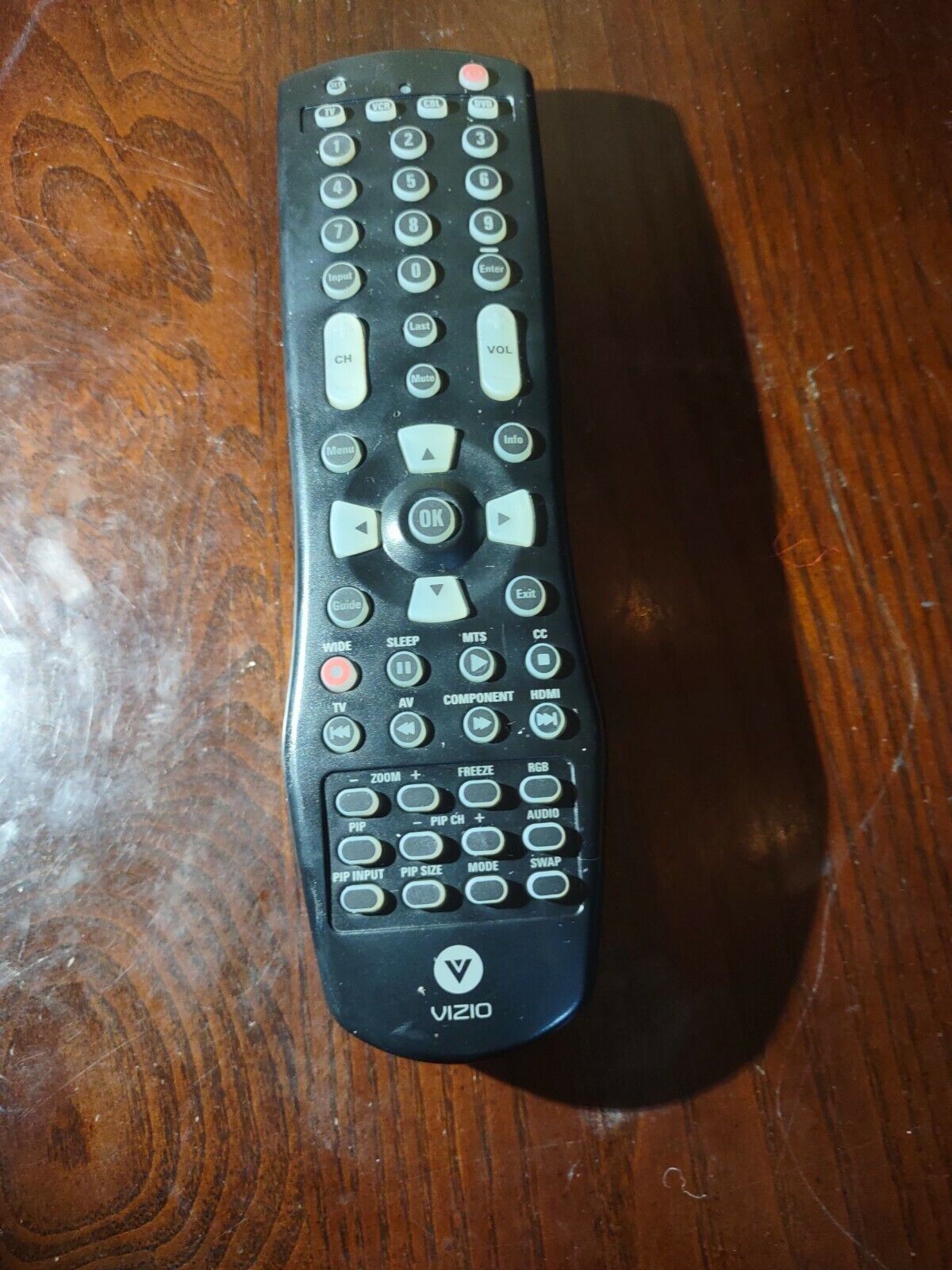 Vizio A072105 Remote Missing Back - $29.58
