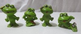 4 Frog Plastic Toy Vtg Hong Kong Toad Reptile Green figurine Bee Butterfly - £9.56 GBP