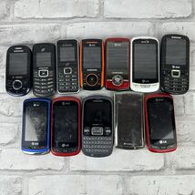 Cell Phone Lot of 12 Samsung Sanyo LG Older Models NOT TESTED NON WORKING - $41.99