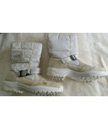 COACH Sandi Women&#39;s Suede Boots Vibram White/Beige Size 9.5M - £69.55 GBP