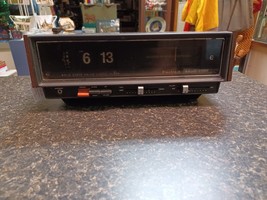 Vtg Electra Flip Clock Radio - £23.67 GBP