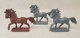 Vintage Hard Plastic Horse Figures 2&quot; Western Realistic Made in Hong Kong - £11.71 GBP