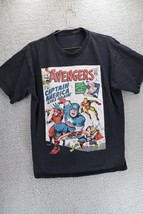 Marvel Men&#39;s Tshirt Avengers Captain America VTG Reproduction Sz M - £7.76 GBP