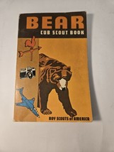 Vintage 1974 Bear Cub Scout Book Boy Scouts Of America Bsa Paperback - £3.99 GBP