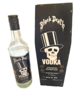 Black Death Vodka W/ 1 Liter Empty  Bottle &amp; Coffin Case - $2,967.96 MXN