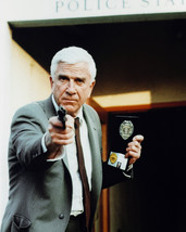 Leslie Nielsen The Naked Gun 16x20 Canvas Giclee - £55.94 GBP