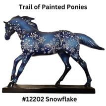 Trail of Painted Ponies Snowflake #12202 With Original Box Pre-Loved image 2