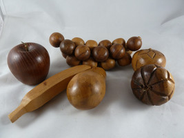 Vintage Wooden Realistic Fruit Apple Banana Grapes pear and more - £15.56 GBP