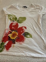 Chaus Sport Women&#39;s Size Medium White With Flower Jeweled T-Shirt Top - $218.76 MXN