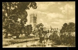 Vintage Souvenir Postcard Oxford Magdalen College Founded AD 1458 United... - £8.49 GBP