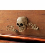 Grinning Skull Skeleton Wall Decor Set - €19,98 EUR