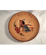 Vintage 1973 Glenview Pottery Mother&#39;s Day Plate Sewing Amish Mom  USA - £15.98 GBP
