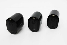 Arlo Pro 4 Spotlight Wireless Security Cameras VMC4350B 3-Pack - Black image 3