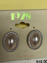 Vintage 1928 Faux White Mabe Pearl in Silvertone Frame Post Earrings for Pierced - £8.85 GBP