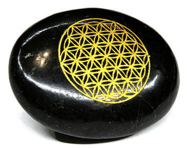 Tourmailne Flower of Life palm stone - $1,074.11 MXN