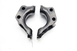 06-12 MERCEDES-BENZ W251 R350 FRONT SWAY BAR BRACKETS PAIR E0498 image 9