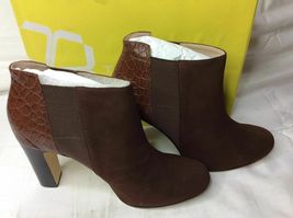 NIB Trina Turk Wilshire Brown Suede Leather Ankle Boots bootie size 9 M $298 NEW image 3