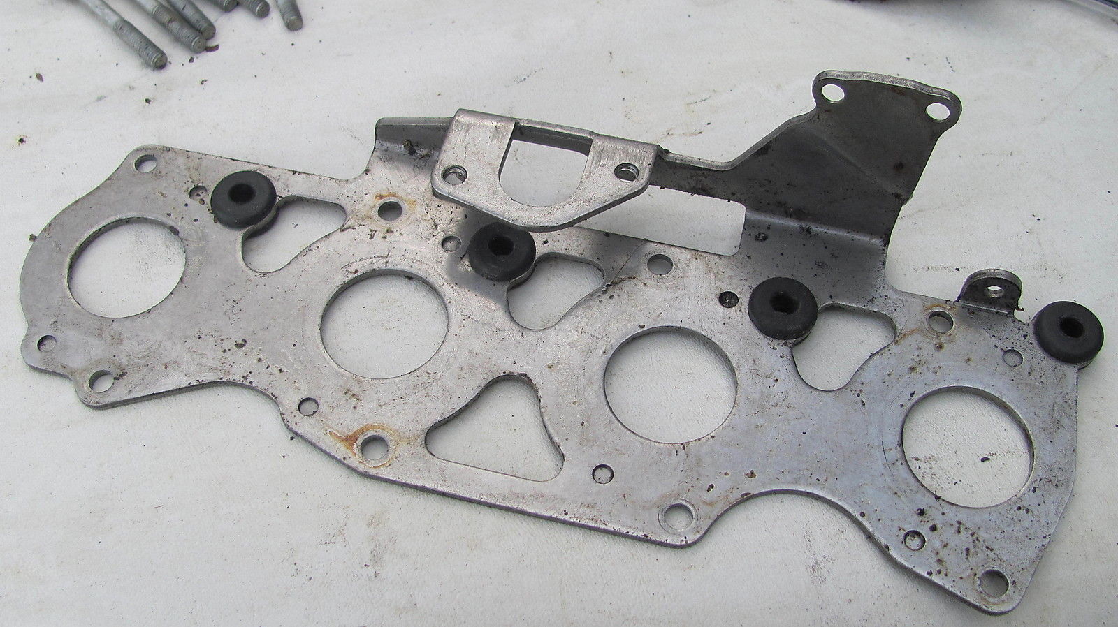 Mercury 50 Hp. 4 stroke CHOKE MOUNT PLATE 827631 - $30.00