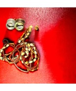 NWT double layered wooden beads and shells necklace and two silicone rings - €16,33 EUR