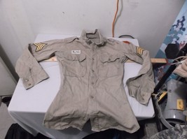 Khaki Tan Official Dress Uniform Vintage WWII Army MilitaryPatch Shirt 40916 - £80.92 GBP