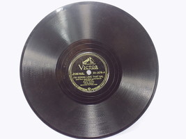 Perry COMO-78 RPM-RCA Victor RECORD- 20-1676 I&#39;m Gonna Love That Girl - £2.35 GBP