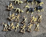 Lot 22 mini Toy Major Tomb Warrior Castle Skeleton Medieval Horses Figur... - £19.43 GBP