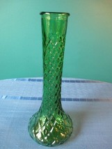 Vintage Green HOOSIER GLASS 9&quot; Tall Vase 4095 Quilted Diamond Pattern - £11.78 GBP
