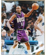 Glenn Robinson Signed Autographed Glossy 16x20 Photo - Milwaukee Bucks - £79.92 GBP