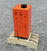 Carlo Gavazzi B-121220 Scantimer Time Delay Relay 1.5 - 60 Sec B121220 Used - $1,148.49 MXN