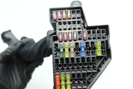 2006-2009 VOLKSWAGEN RABBIT ELECTRICAL FUSE BOX ASSEMBLY H1711 image 10