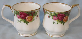 Royal Albert Old Country Roses Scalloped Style Mug 3 3/8&quot;, Pair - £24.05 GBP
