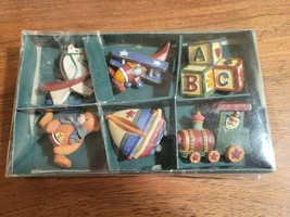 Vintage Kurt S. Adler Set of 6 Small Magnet Set (NEW) - £7.74 GBP