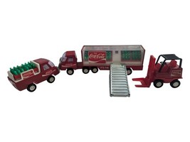 Vintage Buddy L Coca Cola Hauler Delivery Truck Bottles Forklift &amp; Ramp  - $748.67 MXN